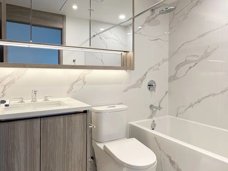 68 Esther Shiner Blvd #1901 — Photo 9