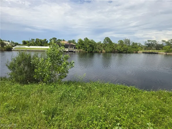 4105 NW 33rd St, Cape Coral, FL 33993