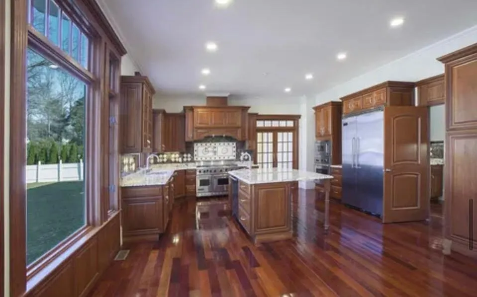 57 Woodfall Rd — Photo 4