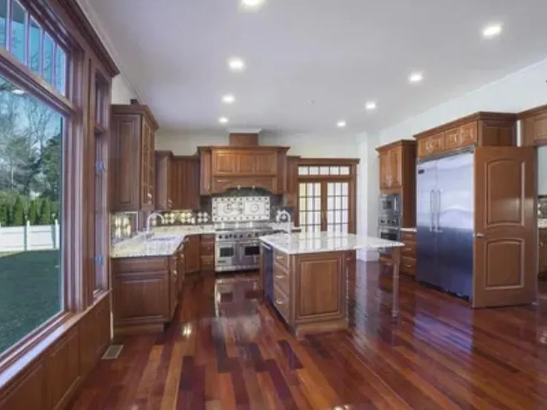 57 Woodfall Rd — Photo 4