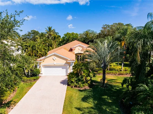 1369 W Island Club Sq, Vero Beach, FL 32963