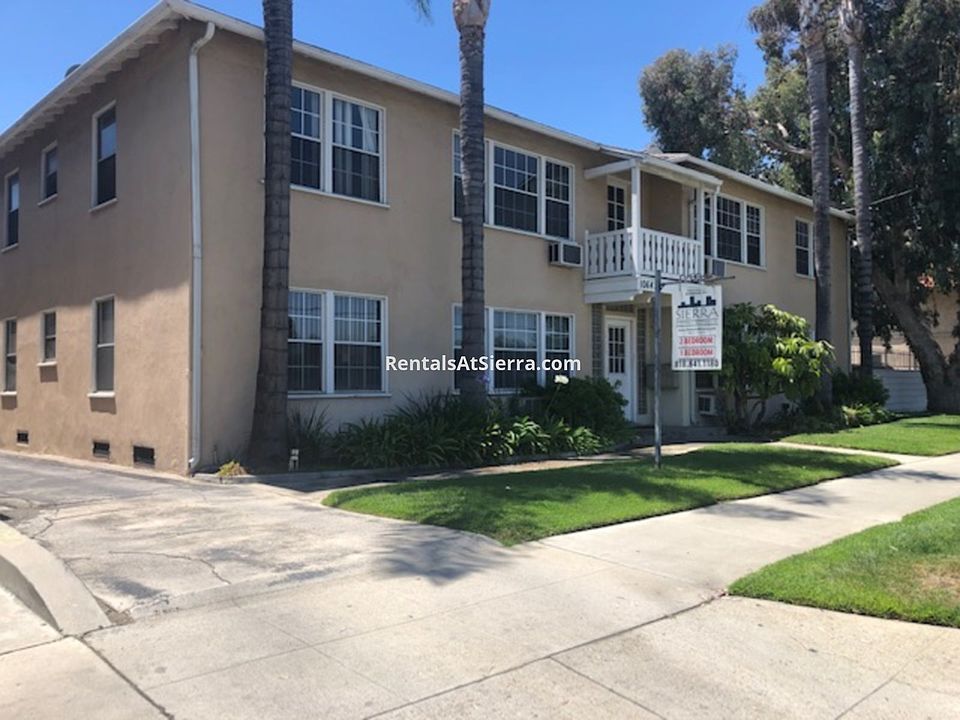 1st image of 10640 Victory Blvd #2