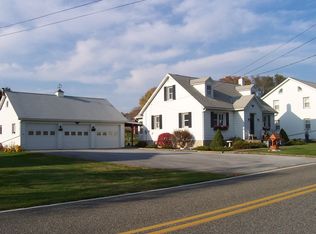 2182 Riverbend Rd, Allentown, PA 18103