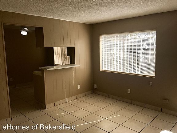 2nd image of 1107 King St APT 2