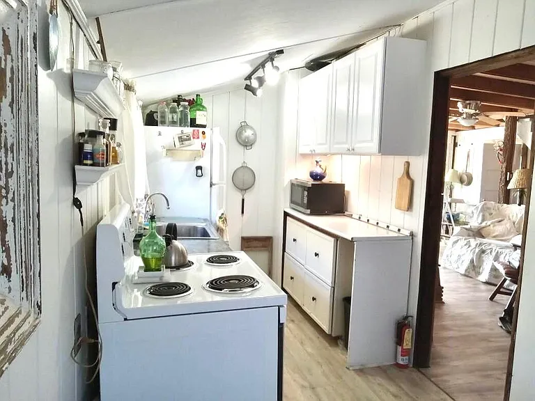252 Oak Beach Rd #1 — Photo 4