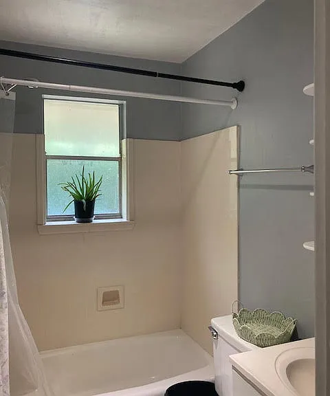 701 Bell St #701 — Photo 13