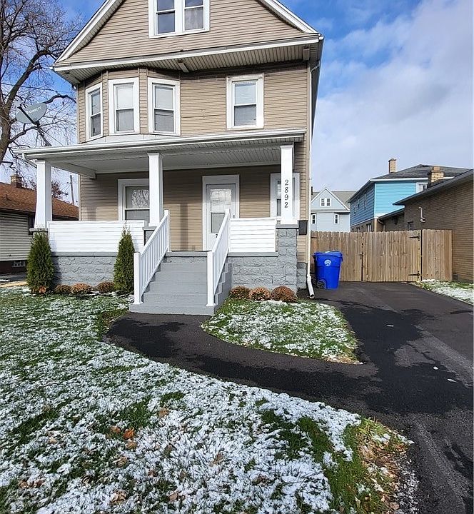 1st image of 2892 Seneca St