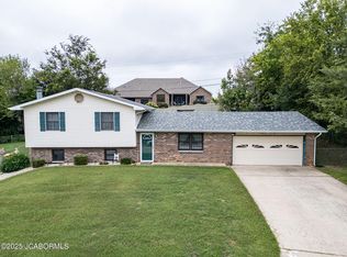 122 W Haven Dr, Jefferson City, MO 65109