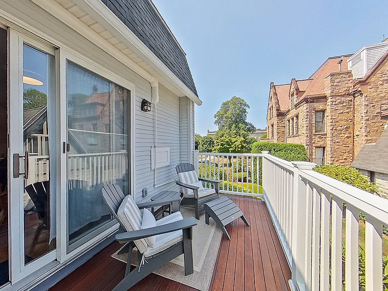 364 Bellevue Ave #5A — Photo 1