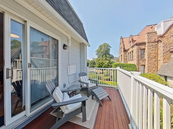 364 Bellevue Ave #5A, Newport, RI 02840