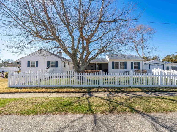 1201 Rose Hill Pkwy N, Cape May, NJ 08204