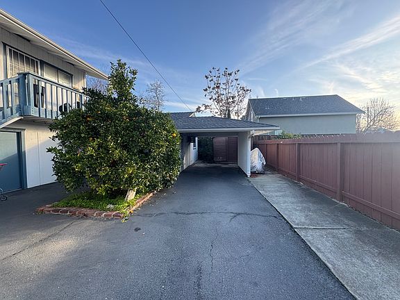 3rd image of 358 N O St #364