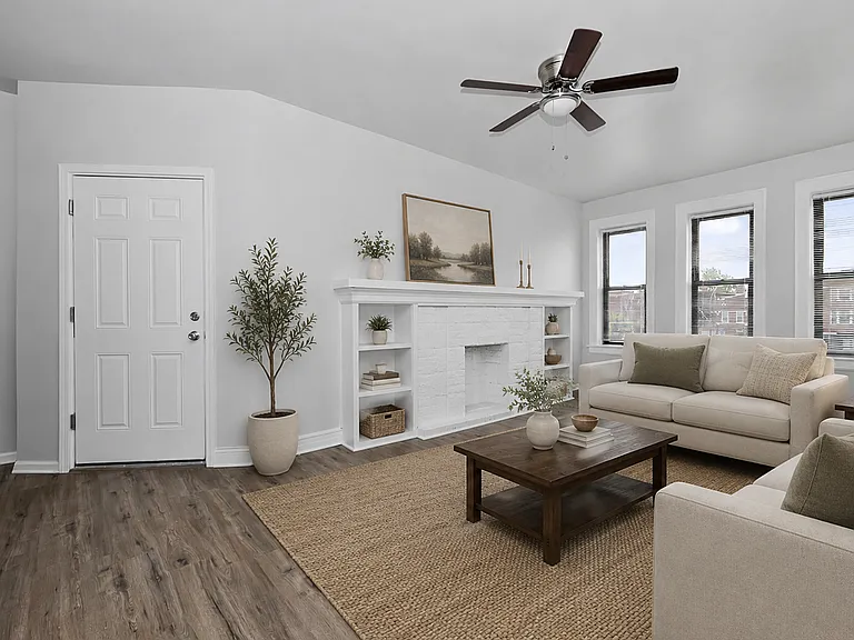 11038-40 S Vernon Ave — Photo 12