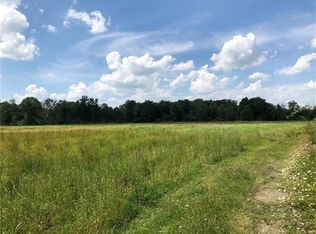 229 S Foster Rd, Jackson Center, PA 16133