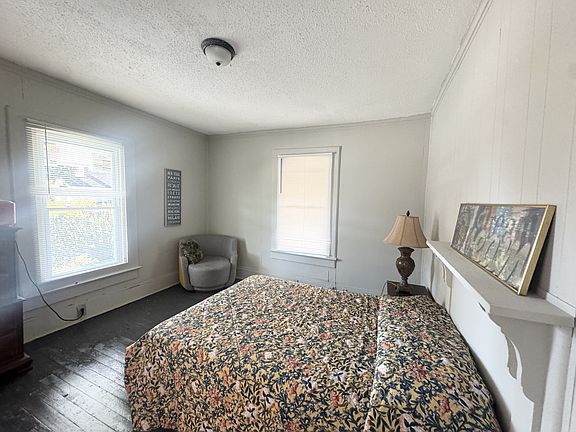 3rd image of 569 Colquitt St