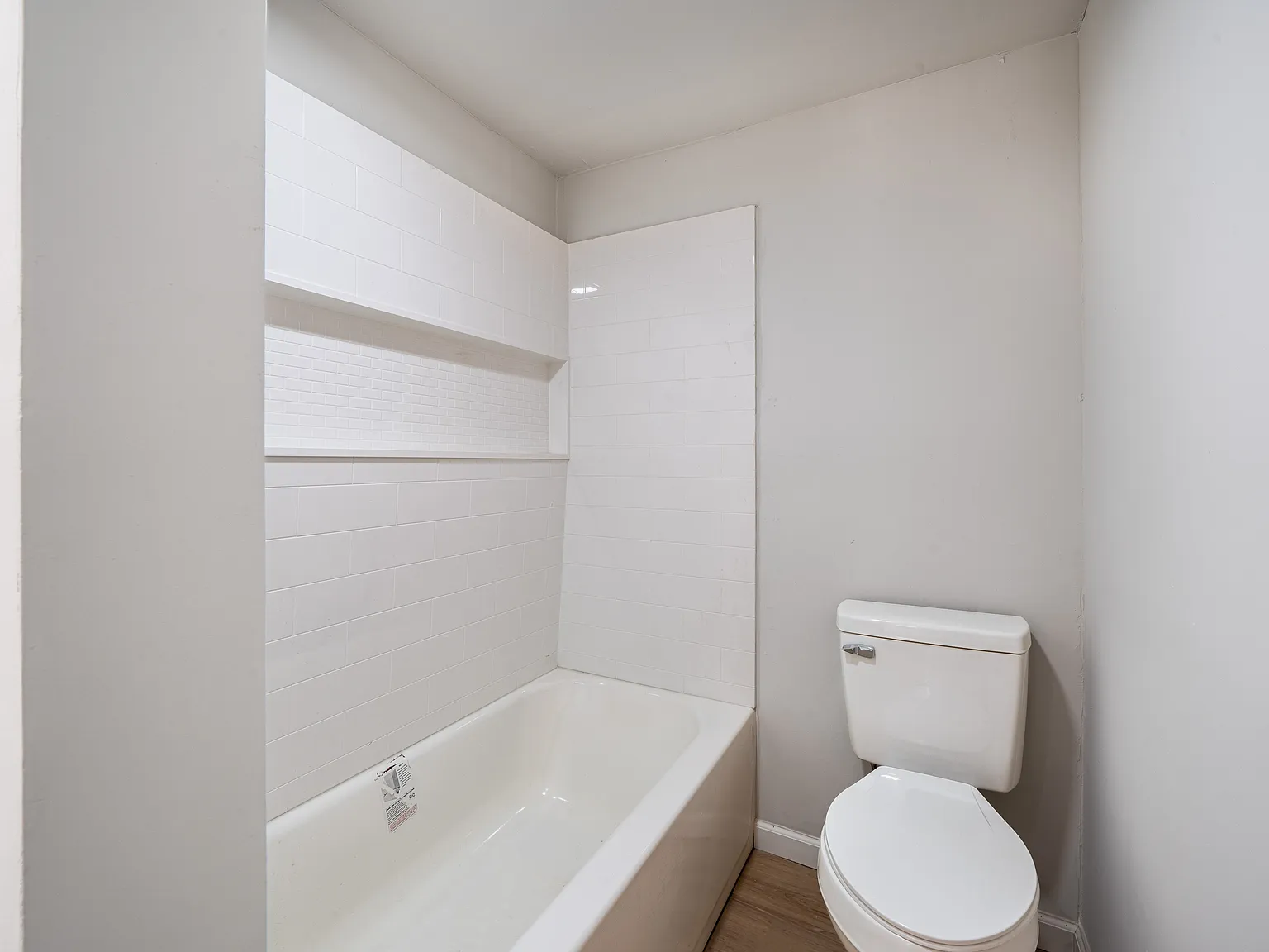 3 bed, $2,250 — Photo 4