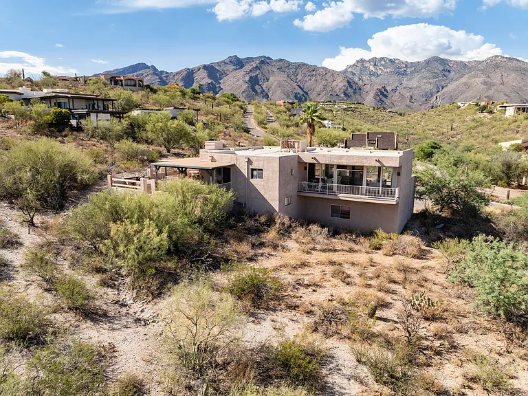 5798 E Paseo Cimarron — Photo 33