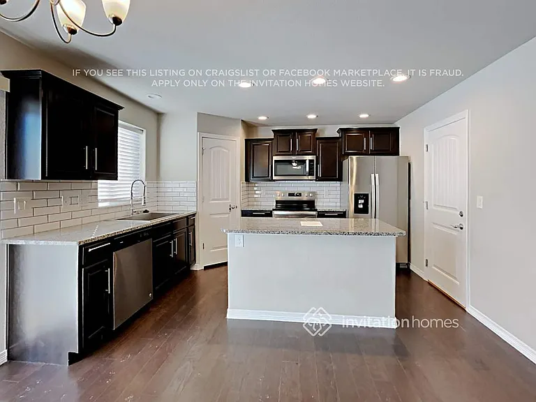 10923 Pigeon Dr — Photo 6