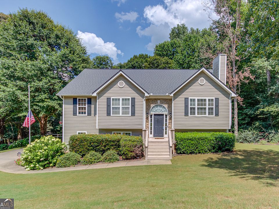 1st image of 12 Chatham Ct