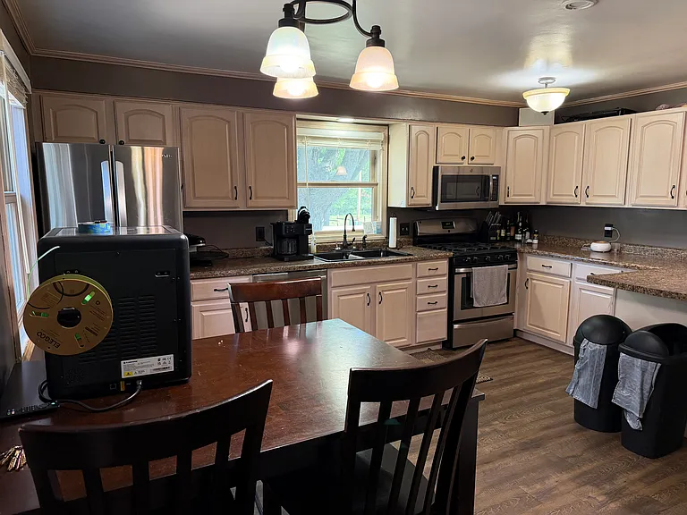 2717 White Pine Rd — Photo 2