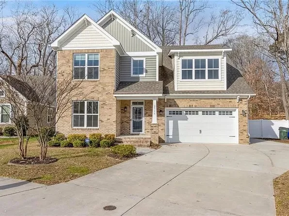 2716 River Watch Dr, Suffolk, VA 23434