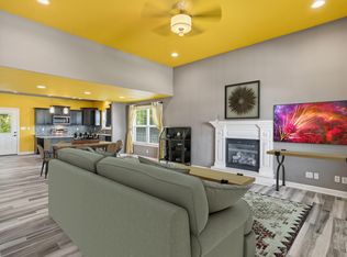 409 Perche Ridge Dr, Columbia, MO 65203