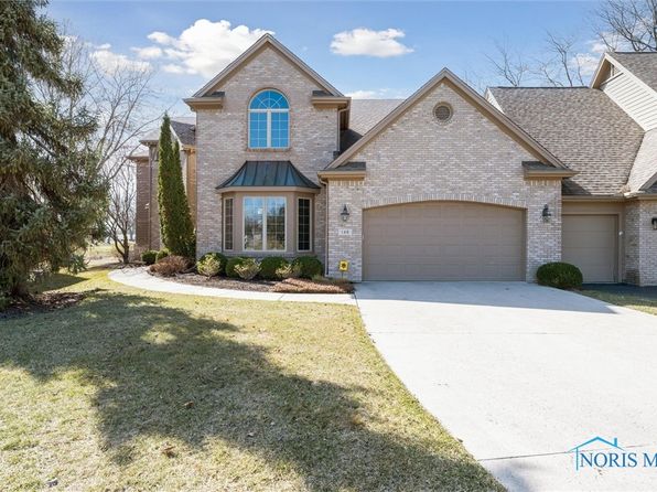 146 Stone Oak Blvd, Holland, OH 43528