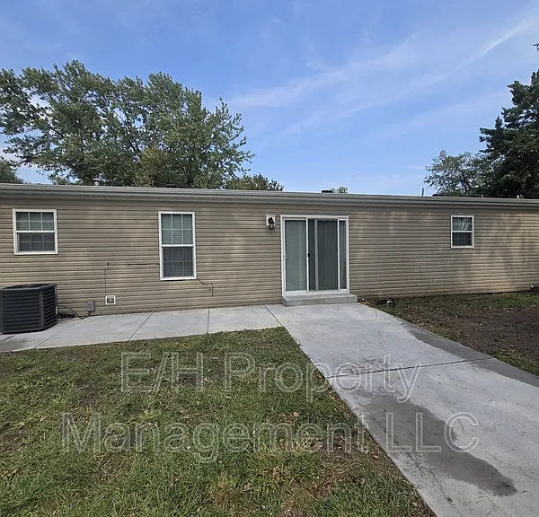 501 S Edwards Ave #1 — Photo 55