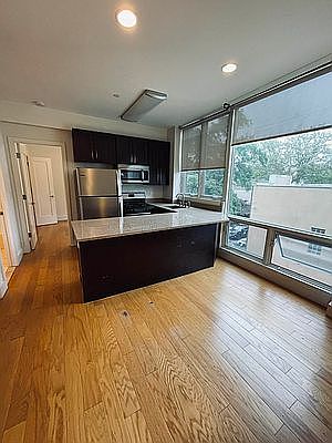 1st image of 2527 18th St APT 2D