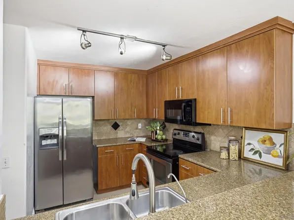 7003 Saranac St Unit 103, San Diego, CA 92115