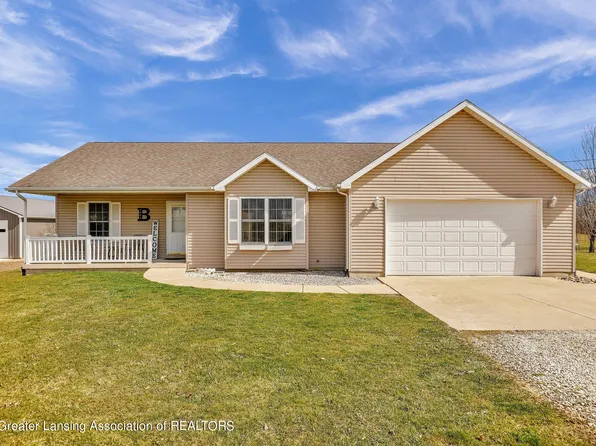 5085 S Ainger Rd, Olivet, MI 49076