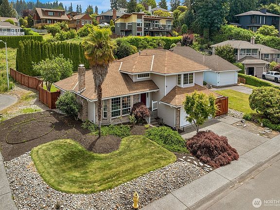 2nd image of 816 Aloha Place