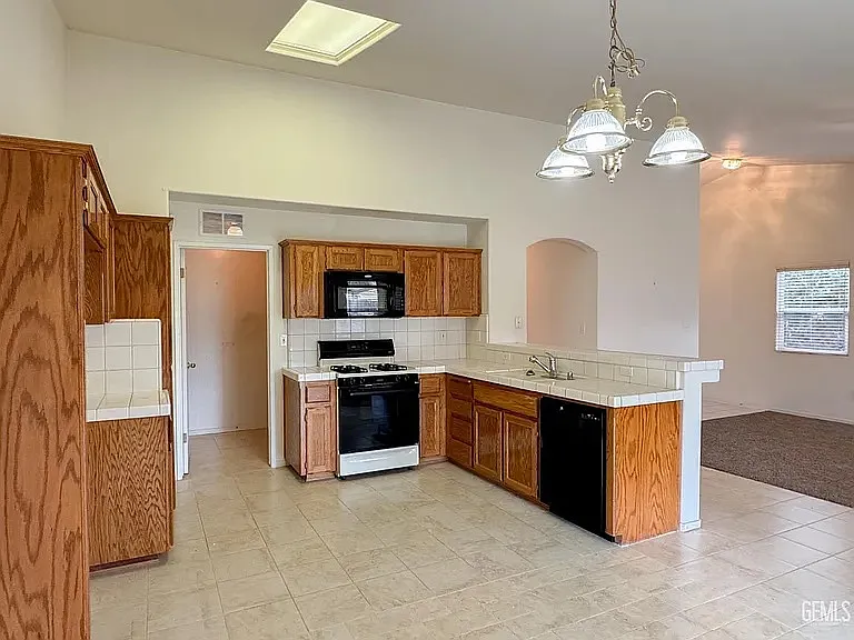 10217 Polo Saddle Dr — Photo 3