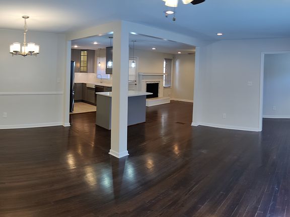 5th image of 4907 Farm Pond Ln