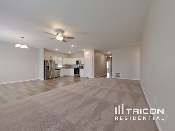 4th image of 206 San Marino Way NW