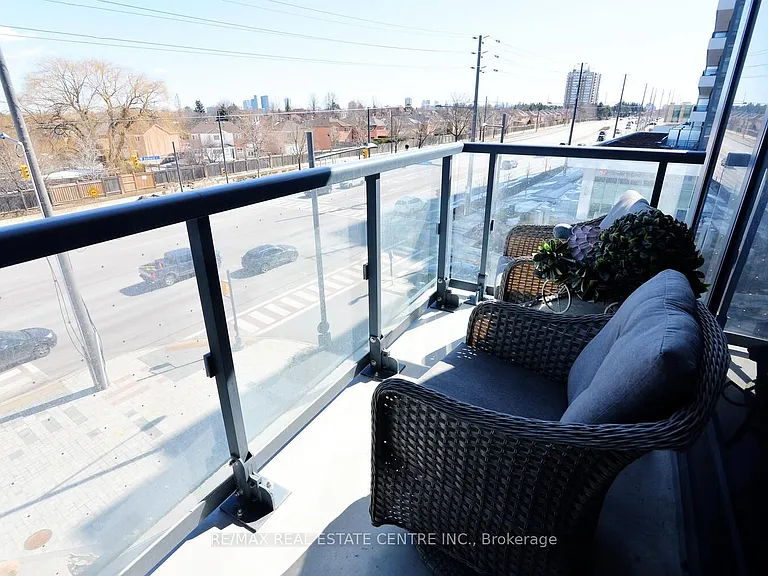 7950 Bathurst St #416 — Photo 38