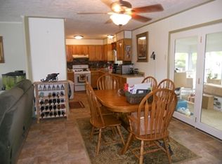 906 McIver Dr, Waldorf, MD 20602