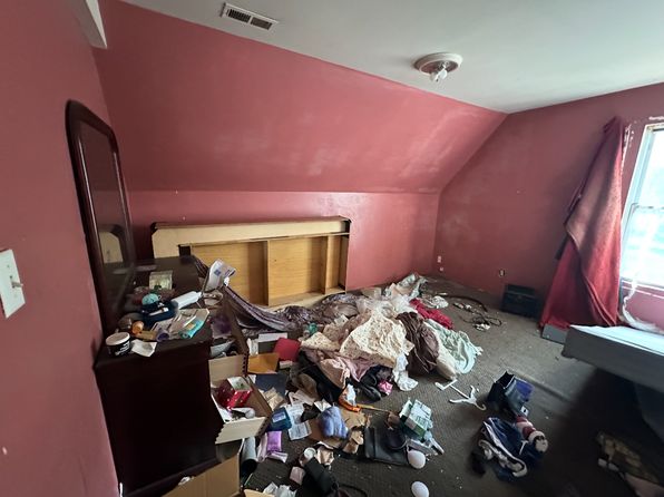 chicago-illinois-2075752959 picture