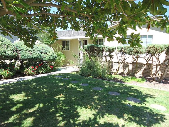 3rd image of 5440 Burr Oak Way