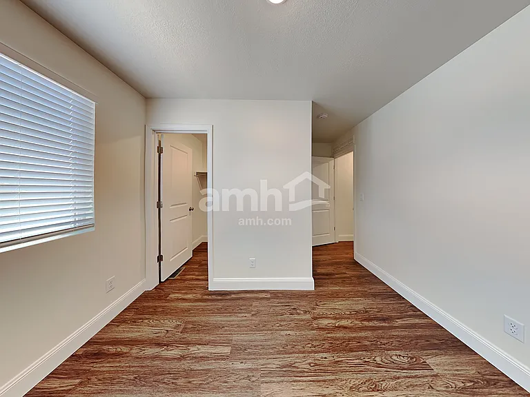 2635 W 3290 S — Photo 17