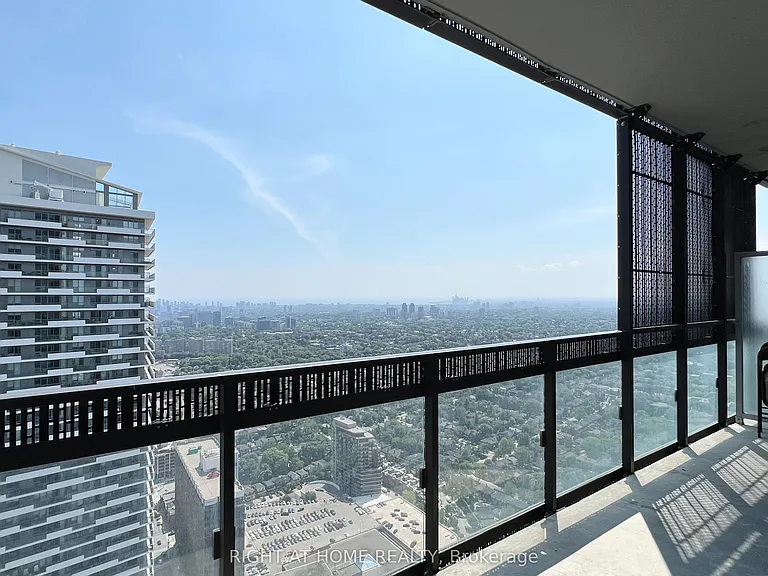 8 Eglinton Ave E #5001 — Photo 14