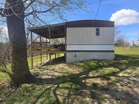 3rd image of 271 Estes Rd