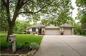 1st image of 2244 Golf View Dr