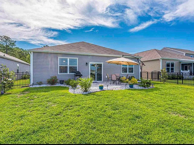 567 Hay Hill Ln — Photo 18