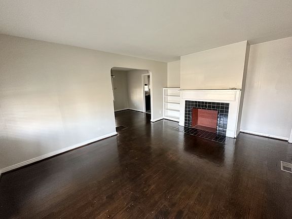 2nd image of 1309 41st St