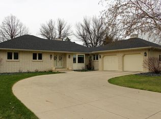 84 Prairiewood Dr S, Fargo, ND 58103