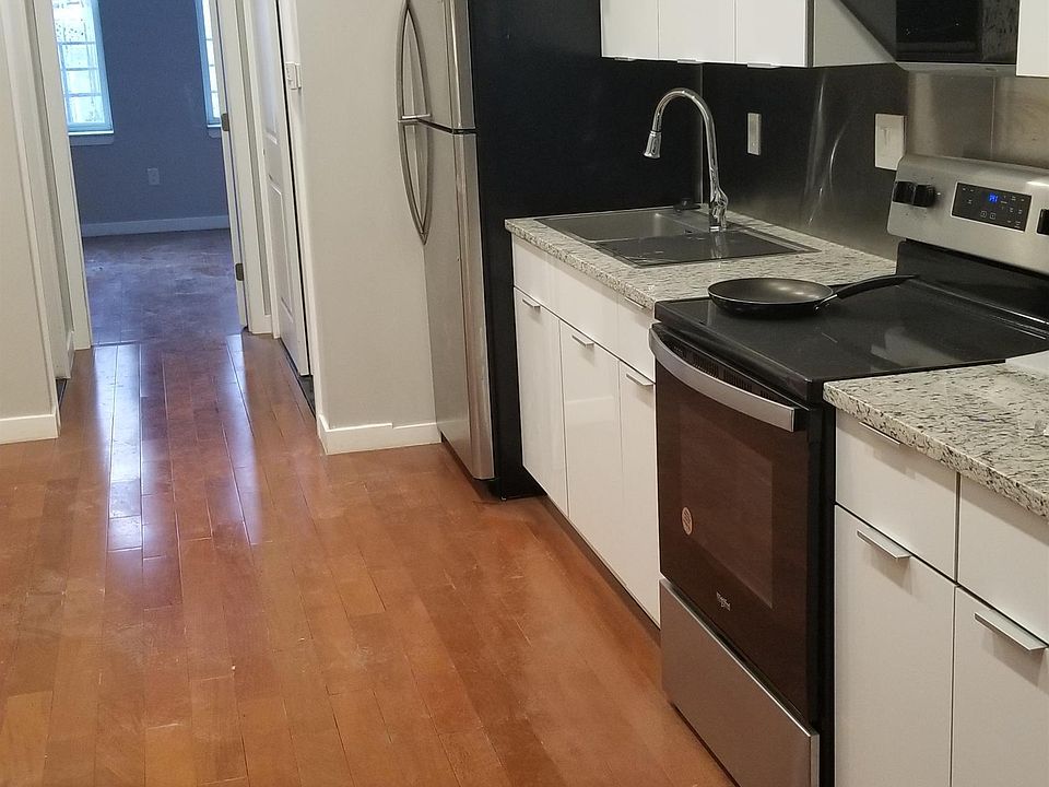 1st image of 132 S 11th St #11196787