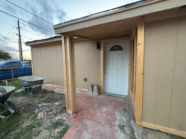 1402 Garden St, Laredo, TX 78040