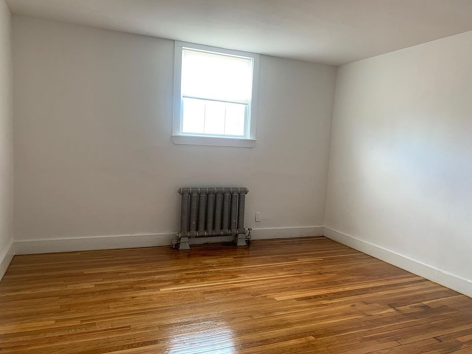 2nd image of 24 Mount Vernon St #50O