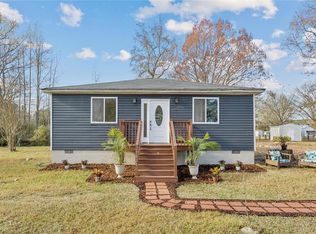 28428 Westbrook St, Newsoms, VA 23874